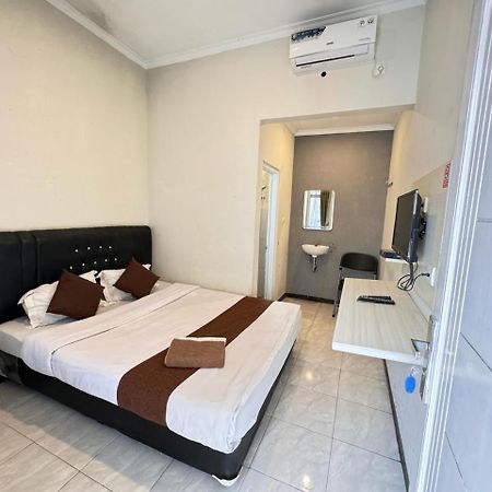 Fakhira Residence Hotel Cianjur Εξωτερικό φωτογραφία