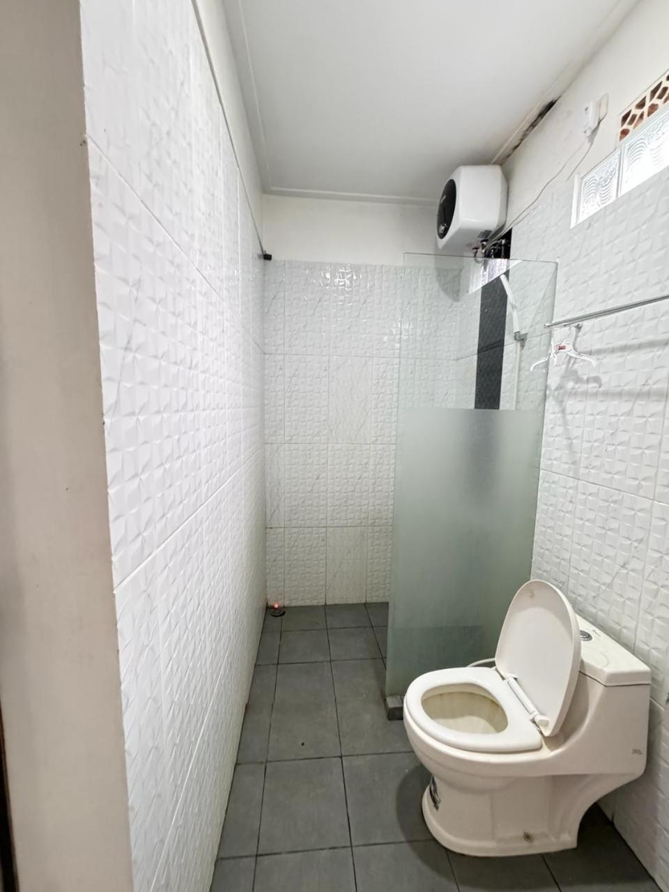 Fakhira Residence Hotel Cianjur Εξωτερικό φωτογραφία