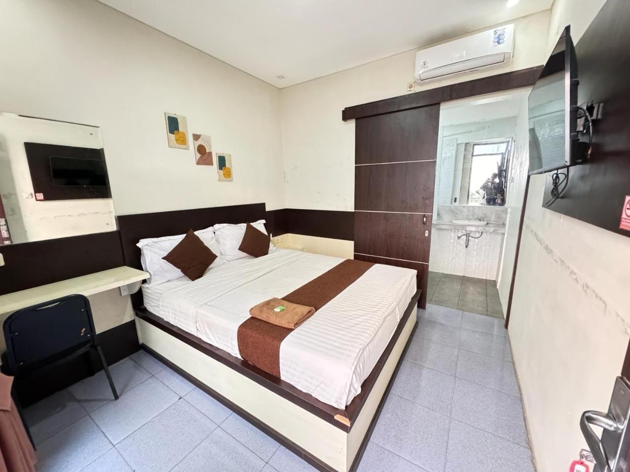Fakhira Residence Hotel Cianjur Εξωτερικό φωτογραφία