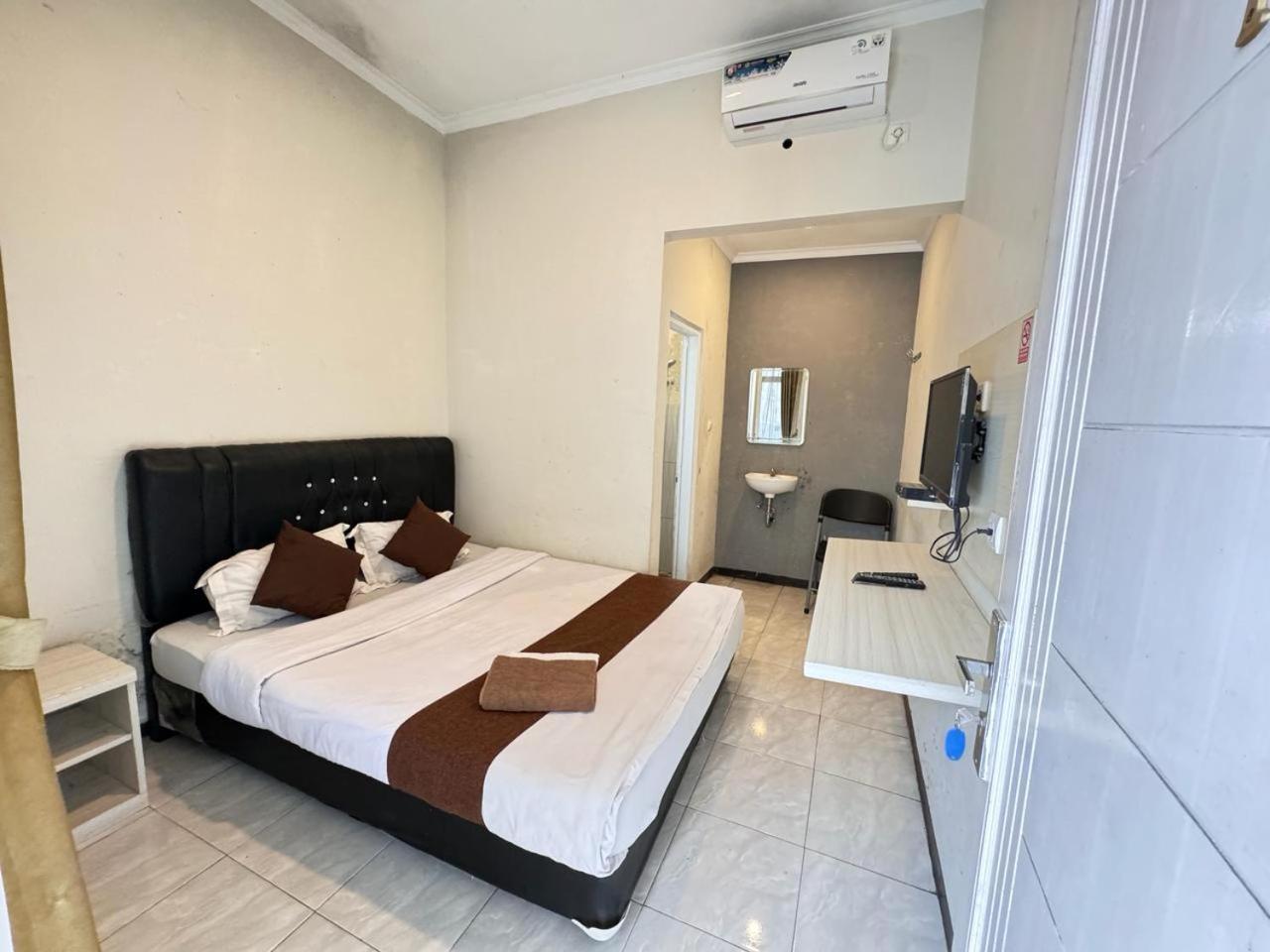 Fakhira Residence Hotel Cianjur Εξωτερικό φωτογραφία